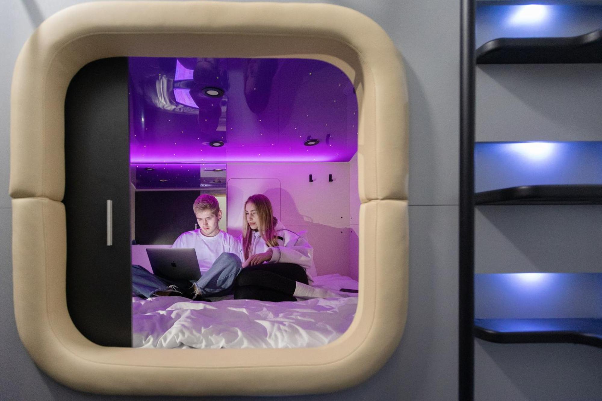 Capsule Hotel Constellation 91 Lemberg Exterior foto