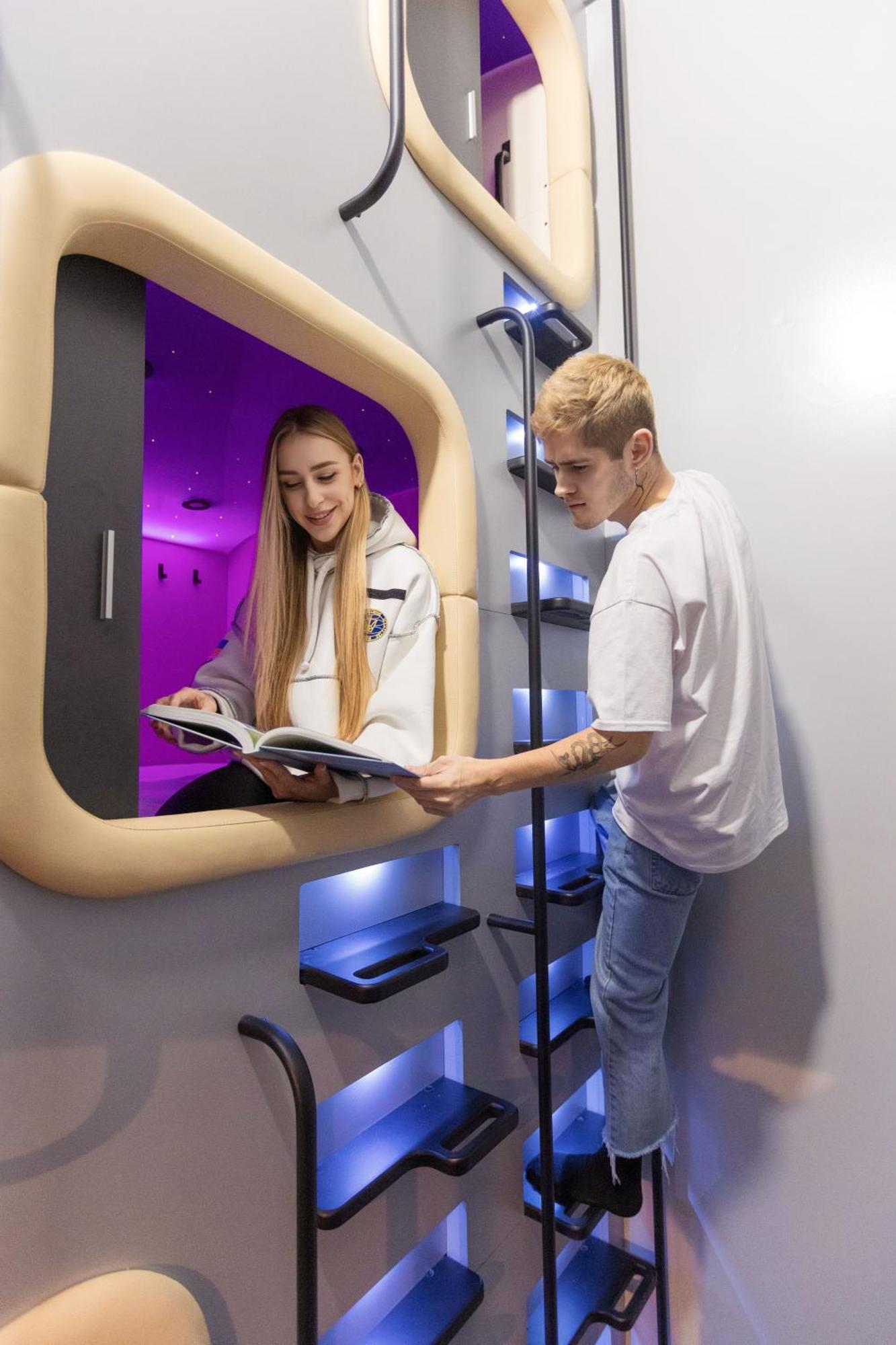 Capsule Hotel Constellation 91 Lemberg Exterior foto