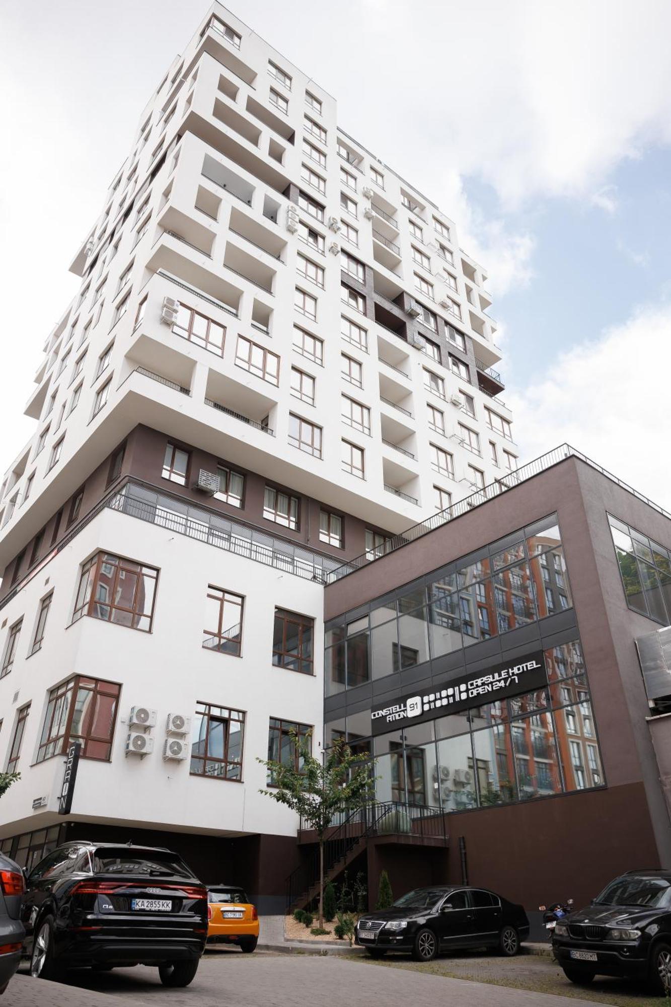 Capsule Hotel Constellation 91 Lemberg Exterior foto