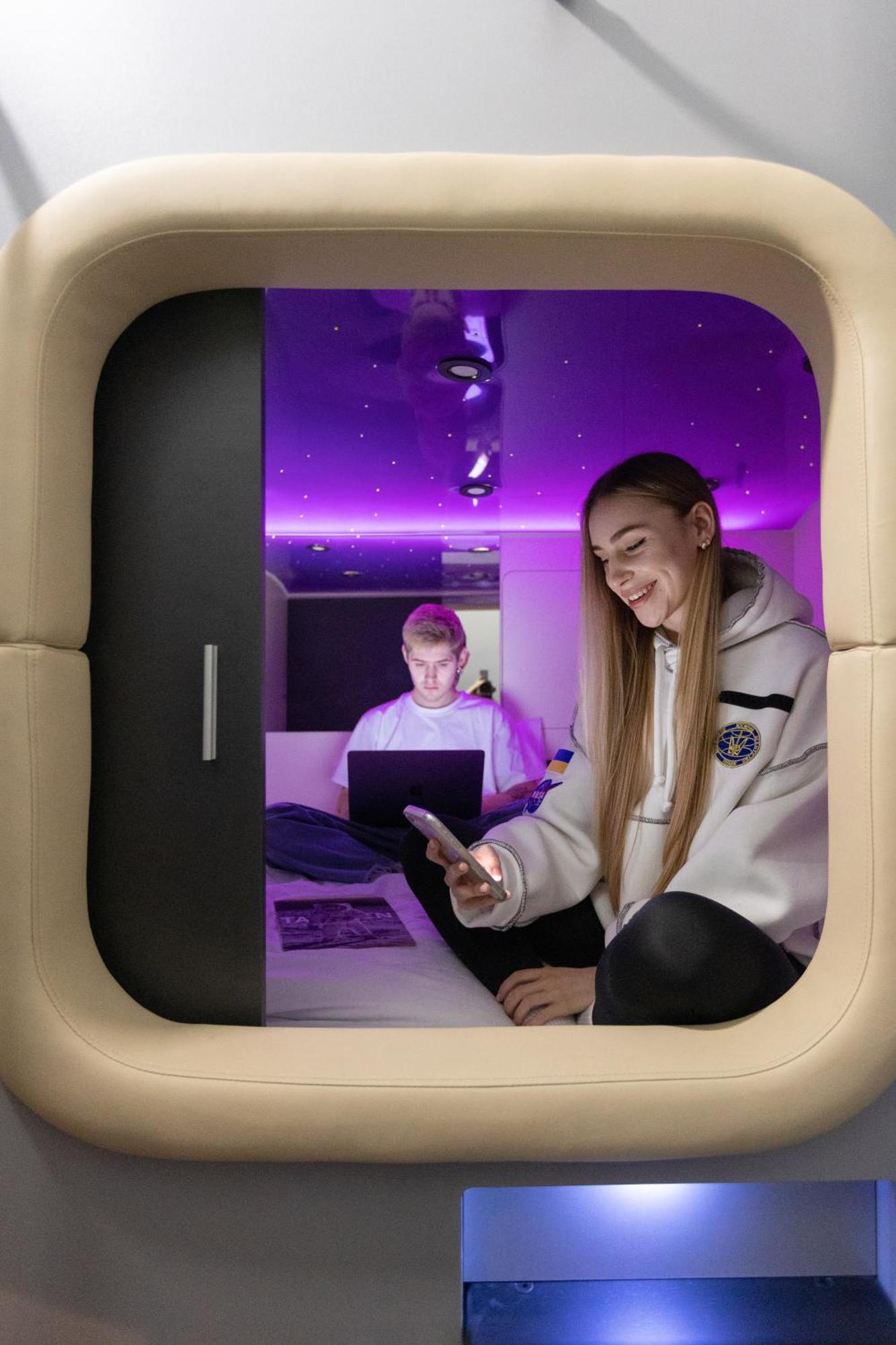 Capsule Hotel Constellation 91 Lemberg Exterior foto